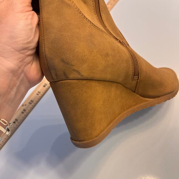 NEW Soul Naturalizer Brown Haley West Round Toe Zipper Wedge Bootie Size 12 - Picture 10 of 12